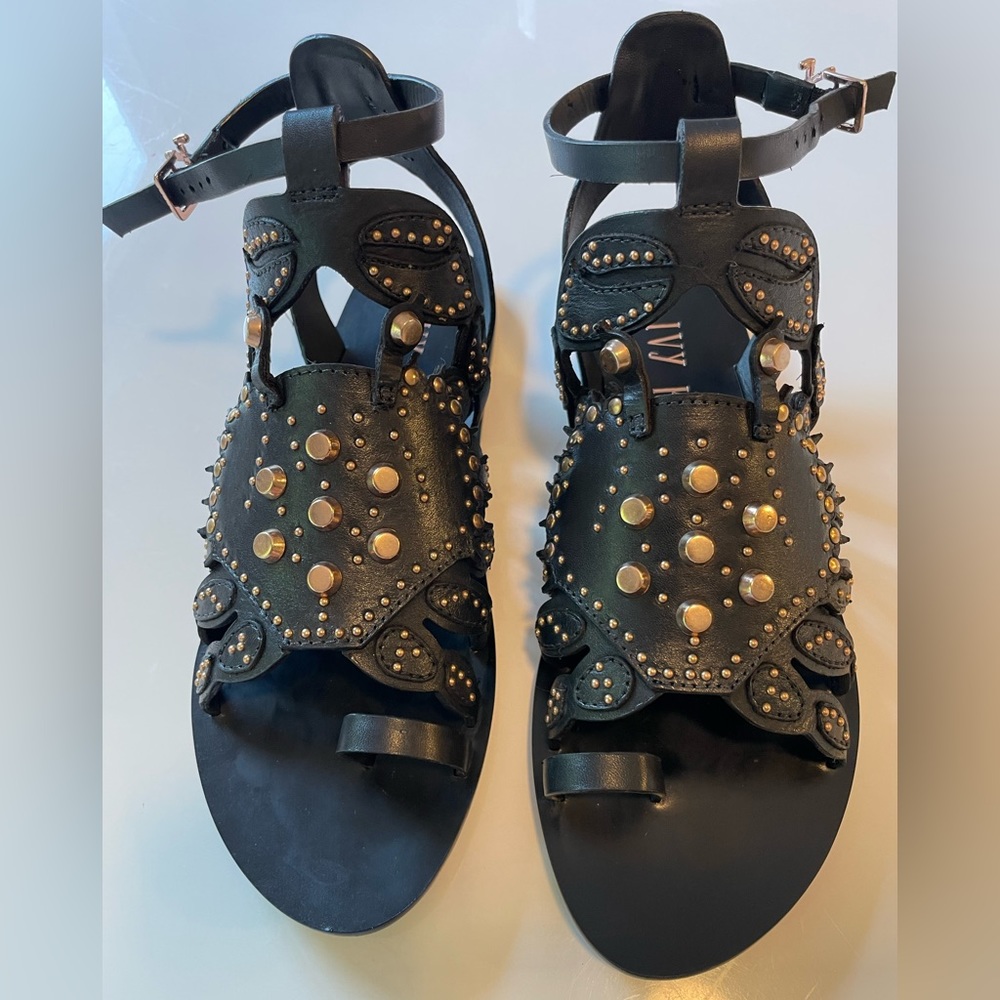 Ivy Kirzhner Scrabby Black Leather Gold Studded Gladiator Flat Sandals Size 6.5